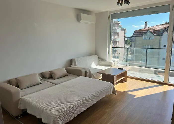 Апартамент Modern Comfort With Terrace *